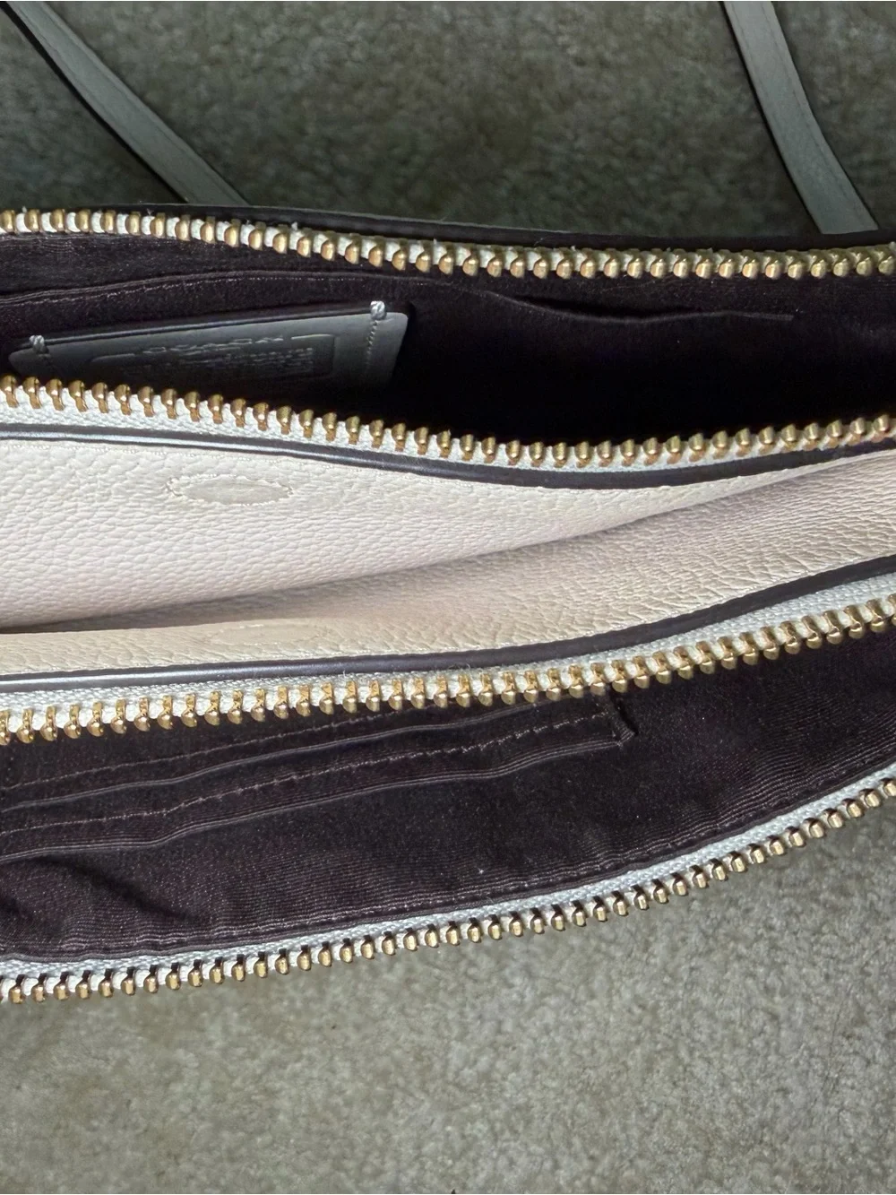 Coach Pebble Leather Lyla Crossbody Shoulder Purse Bag Clutch White F38173